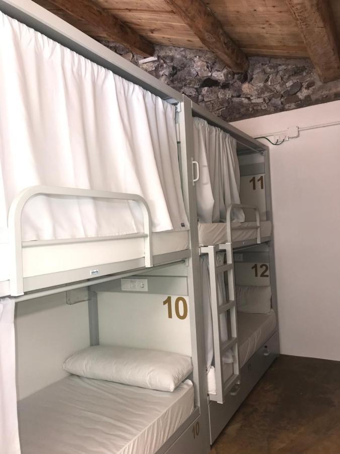 Albergue De Pas エル・ポン・デ・スエルト エクステリア 写真